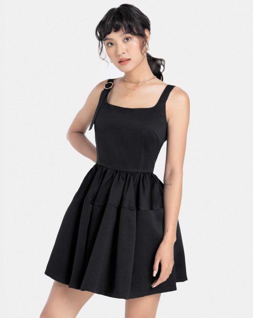 Mini Dress màu đen