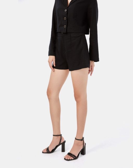 Quần Shorts Dằn Li Giữa màu đen