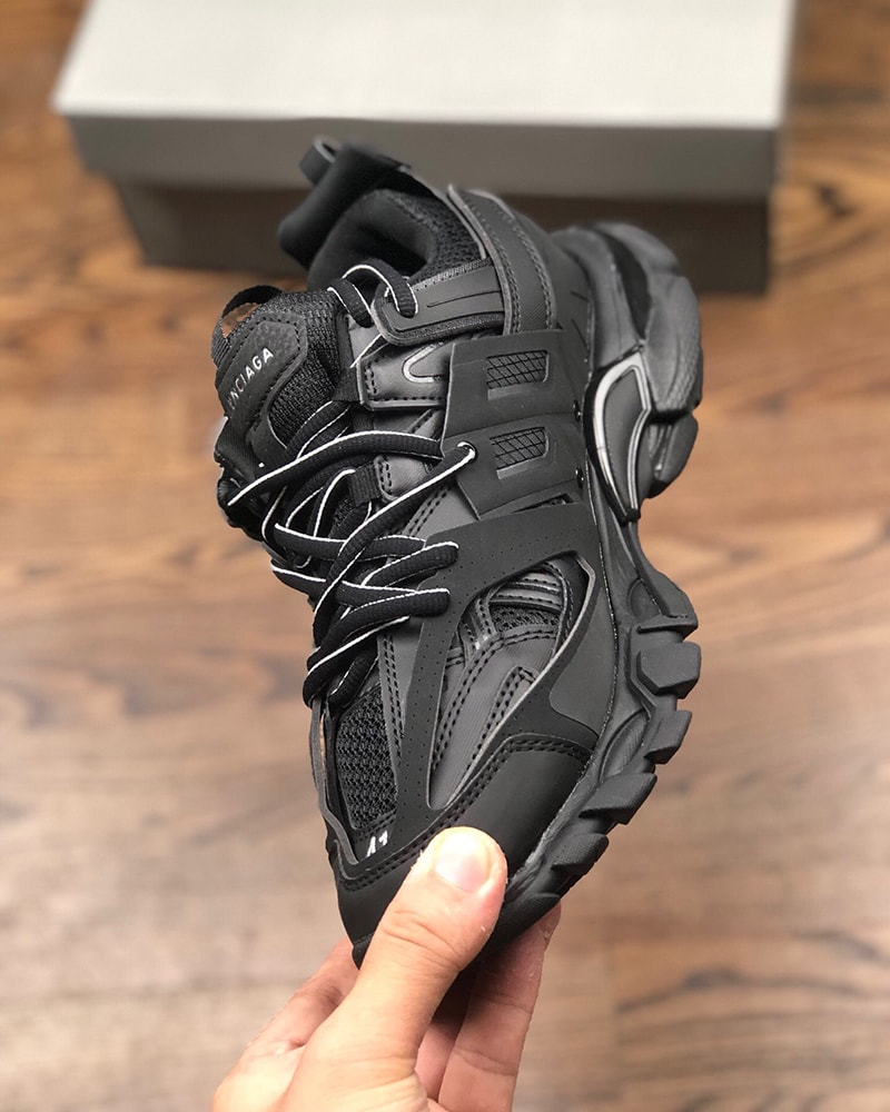 balenciaga track 3.0 đen