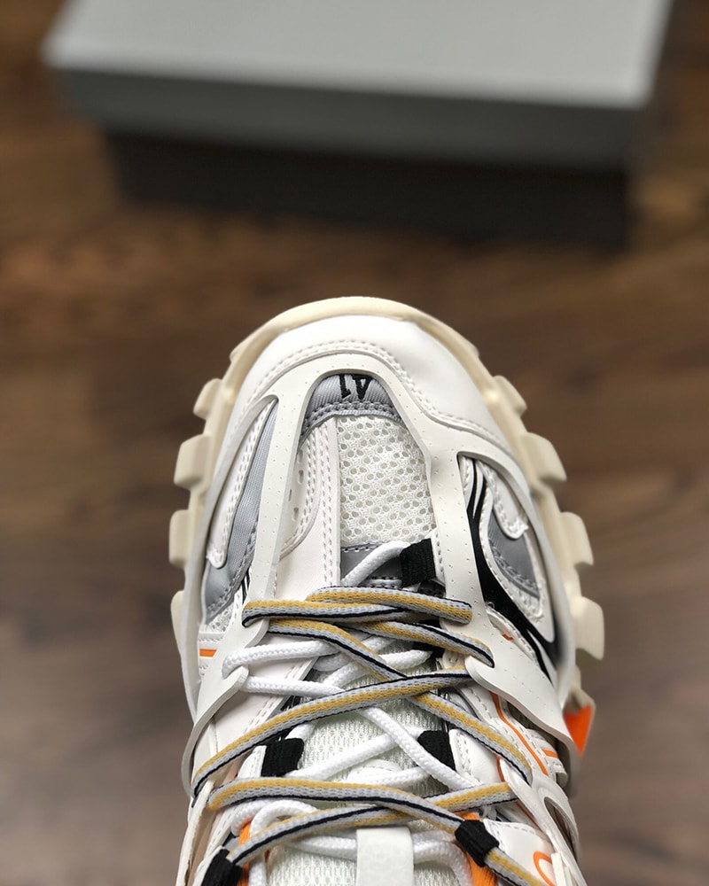 Mũi giày Balenciaga track 3.0 Orange