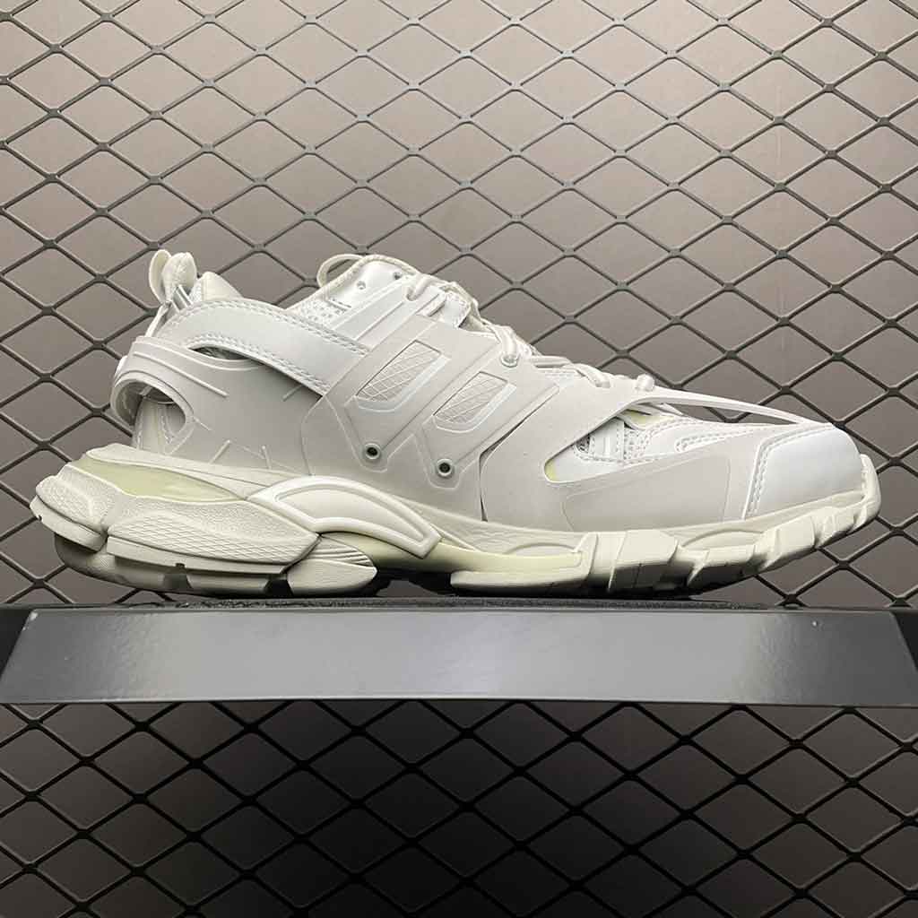 Má trong Giày Balenciaga Track 3.0 White