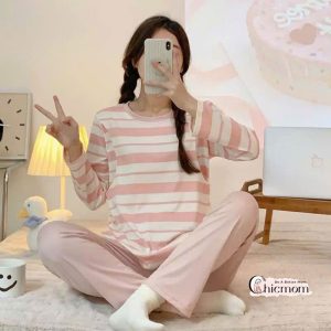 Bộ mặc bầu và sau sinh có nút mở áo cho con bú áo kẻ hồng ngang
