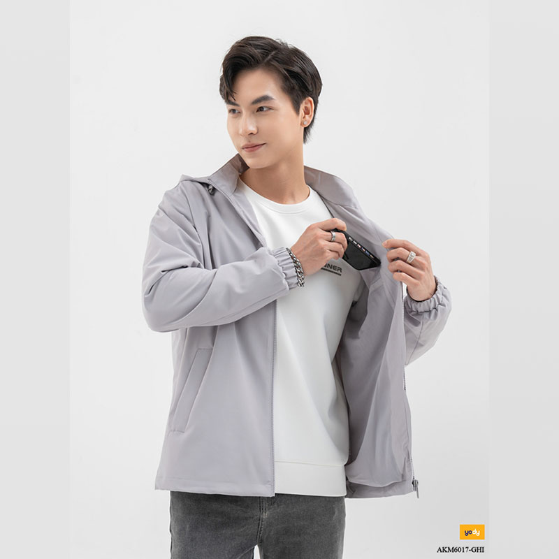 Áo khoác gió nam YODY 3C Pro cao cấp khoác nhẹ chống thấm nước, cản gió chống bụi AKM6017 màu ghi Áo khoác gió nam YODY 3C Pro cao cấp khoác nhẹ chống thấm nước, cản gió chống bụi AKM6017 màu ghi