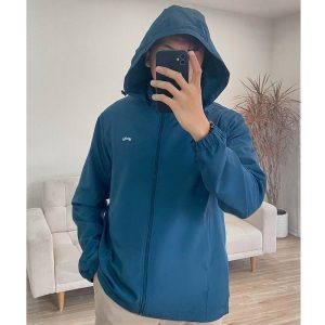 Áo khoác gió nam YODY thông minh trượt nước cản bụi AKM5041 màu xanh cổ vịt - 300